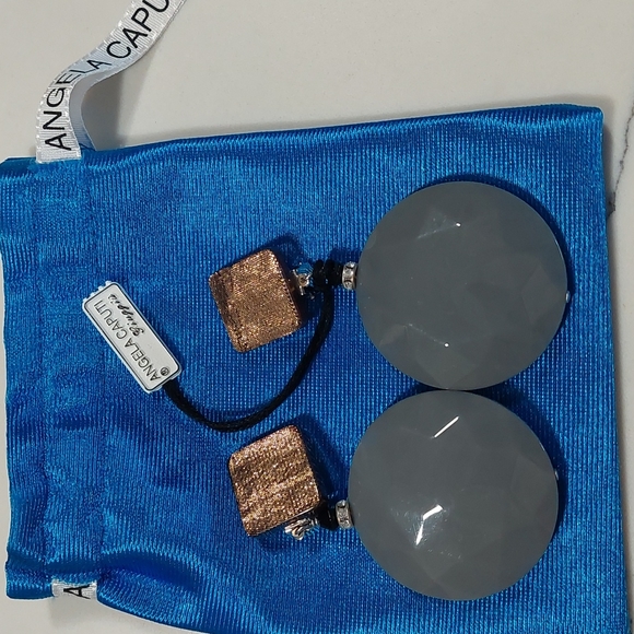 Earrings - Picture 1 of 1